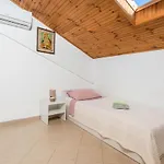 2 Bedroom Gorgeous In Susak