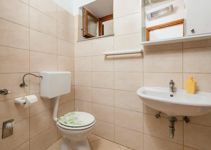 Dom wakacyjny 2 Bedroom Gorgeous In Susak