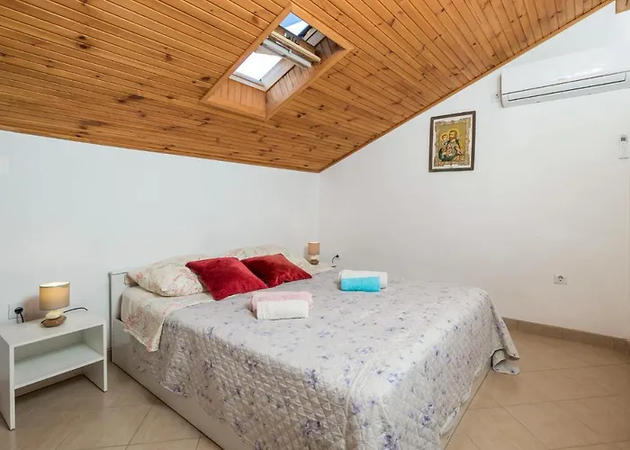 Dom wakacyjny 2 Bedroom Gorgeous In