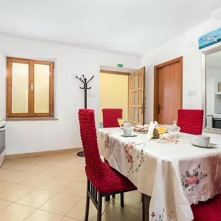 Vikendica Gorgeous Home In Susak With Wifi *