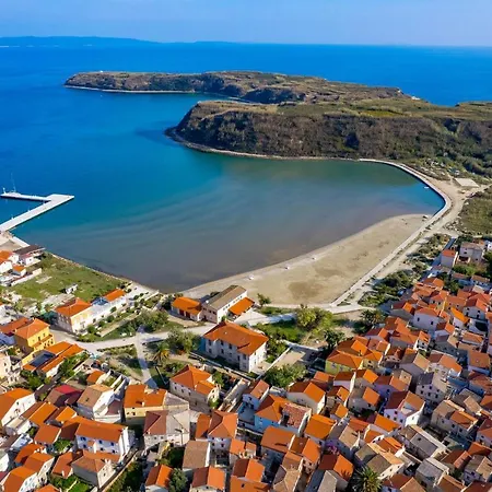 Prázdninový dům 2 Bedroom Gorgeous In *